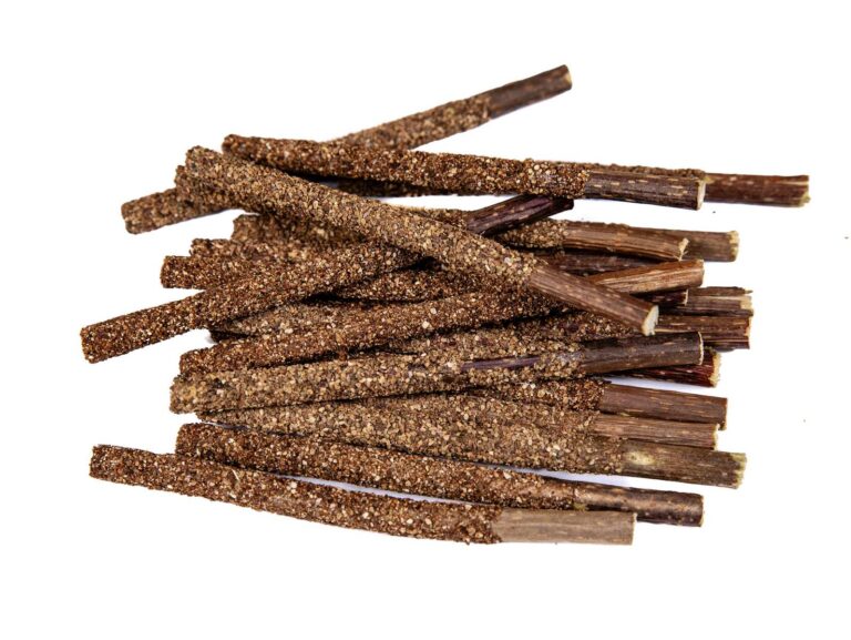Matatabi chew sticks covered in silvervine powder